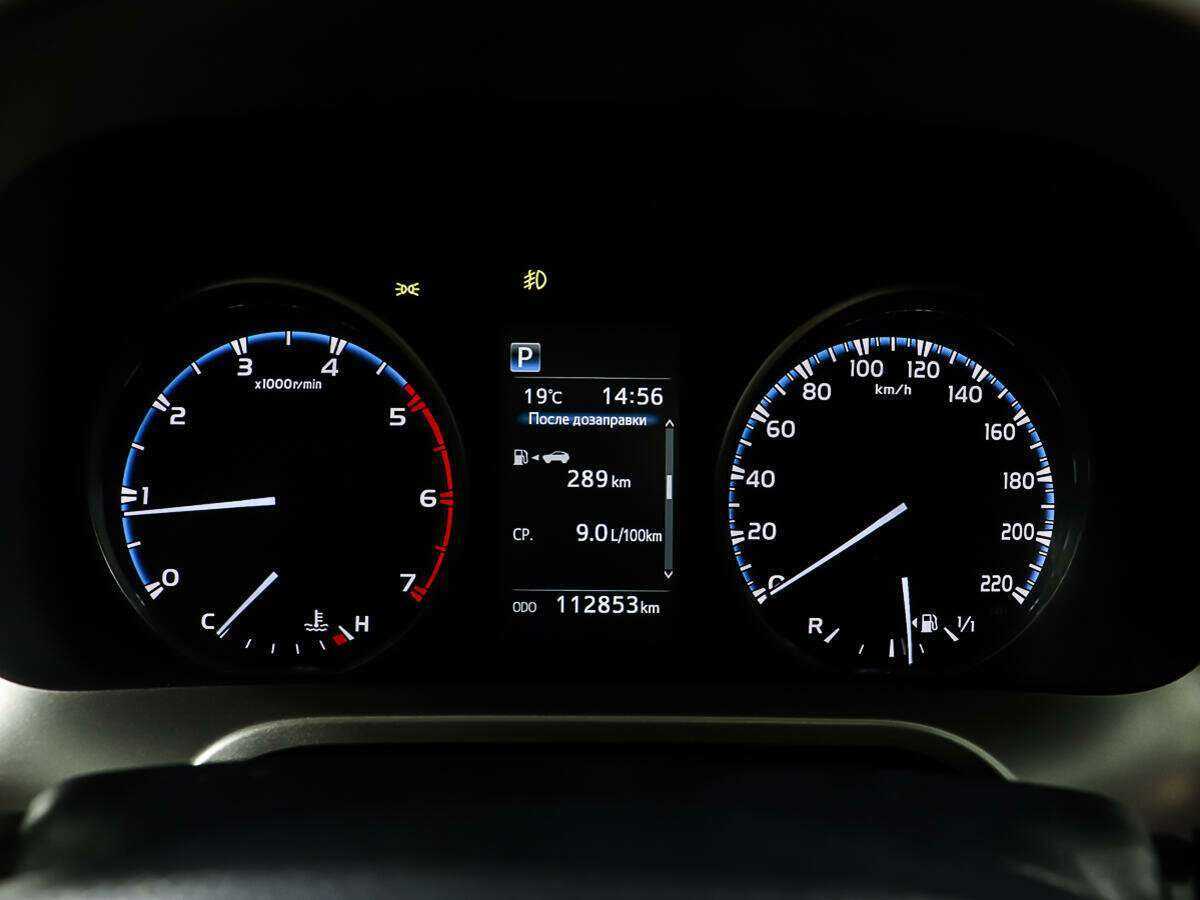 Toyota RAV4, 2018 Фото №13