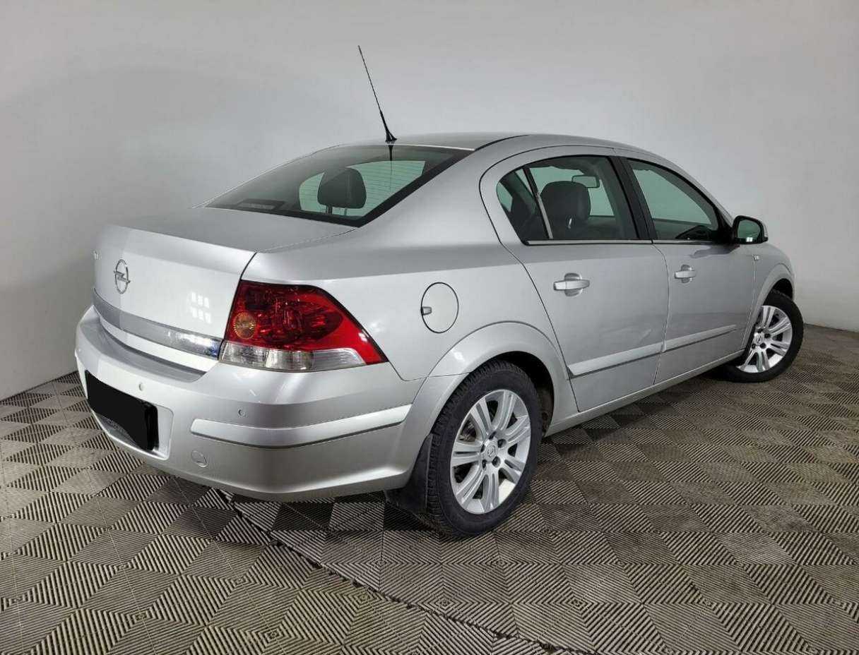 Opel Astra, 2012 - 117 000 км. | Фото №6