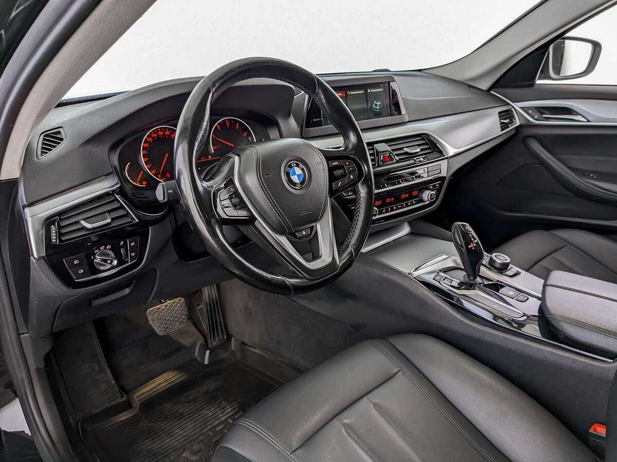 BMW 5 серии 520i, 2018 Фото №14