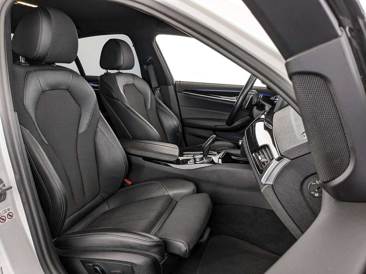 BMW 5 серии 520d, 2017 Фото №19