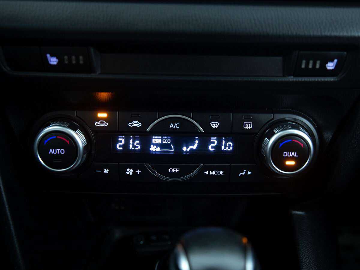 Mazda 3, 2014 Фото №15