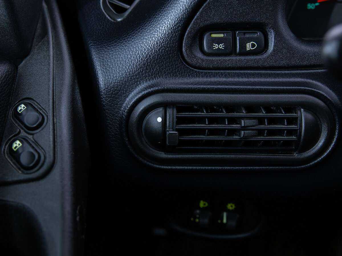 Chevrolet Niva, 2015 Фото №13