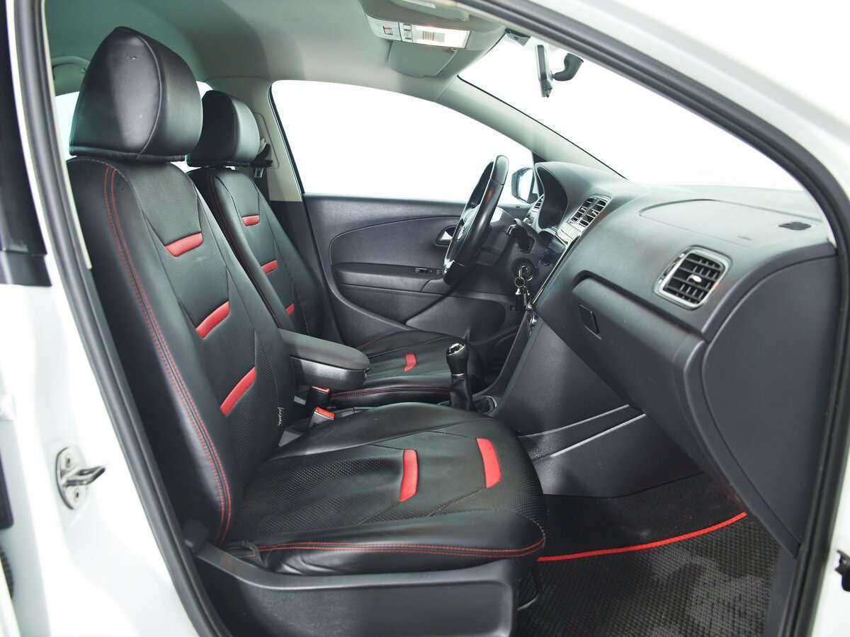 Volkswagen Polo, 2018 Фото №11