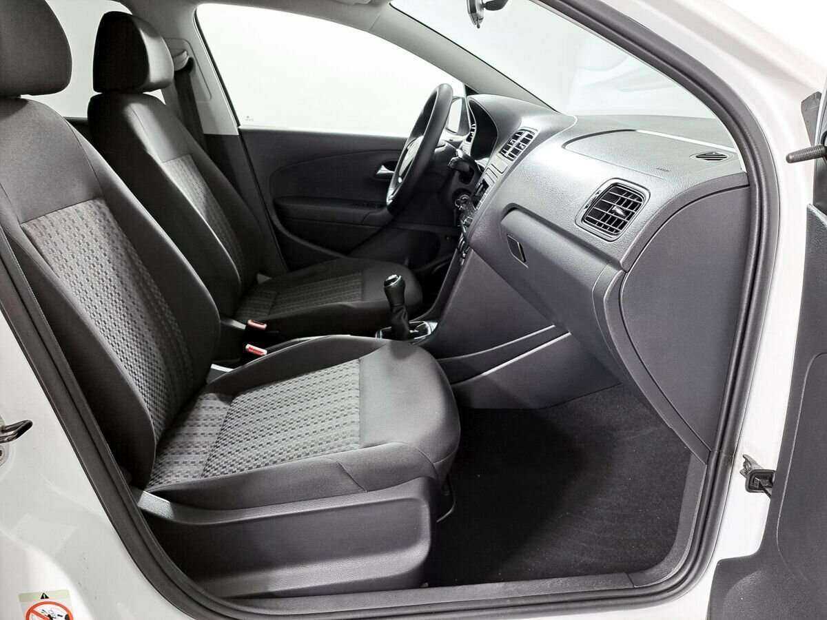 Volkswagen Polo, 2019 Фото №11