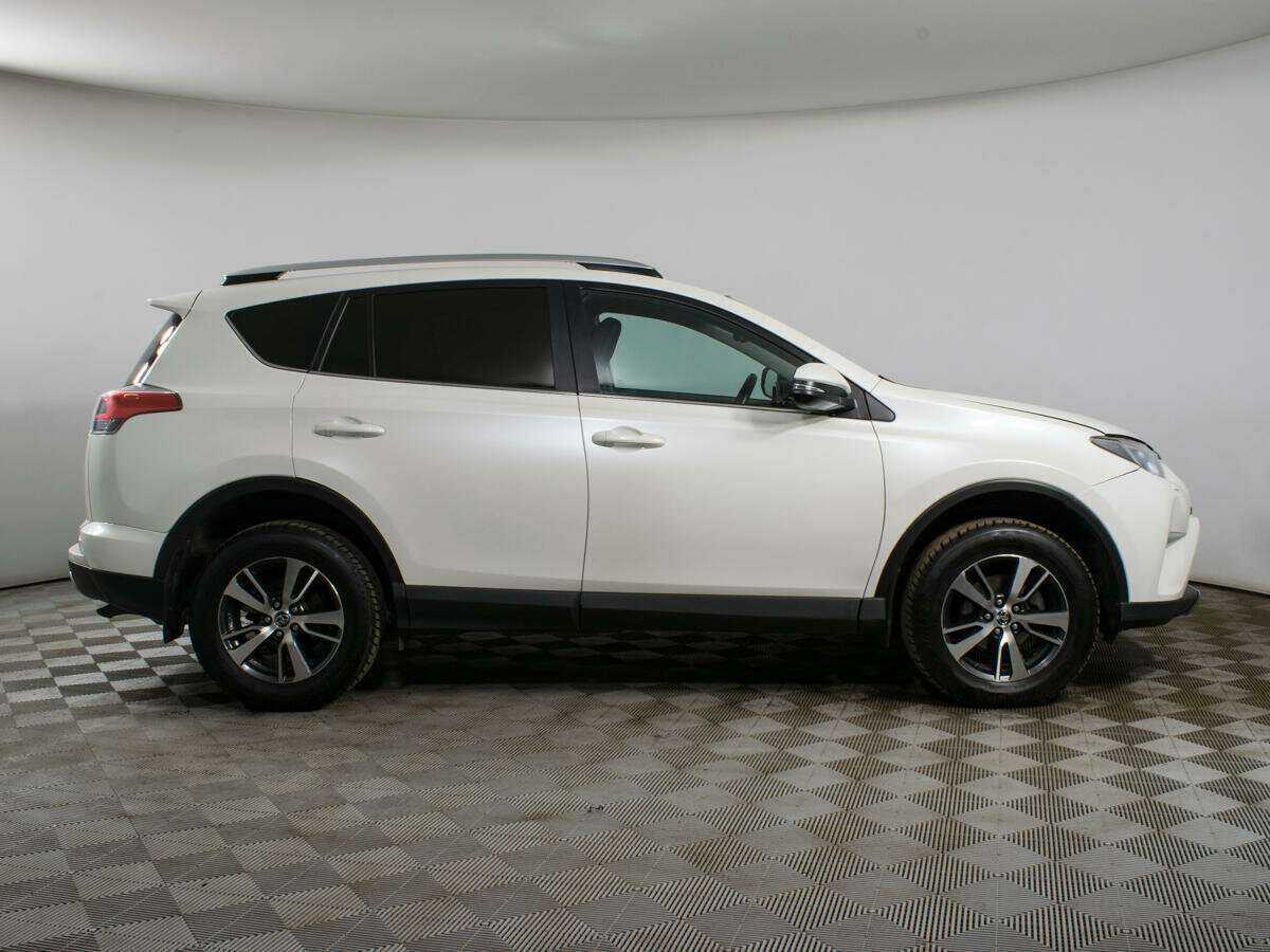 Toyota RAV4, 2017 - 142 159 км. | Фото №4