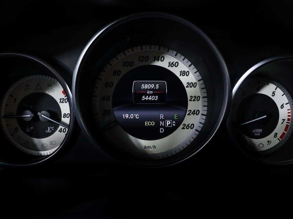 Mercedes-Benz E-Класс 200, 2013 Фото №8