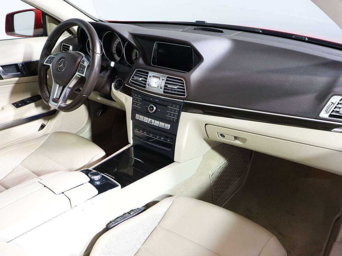 Mercedes-Benz E-Класс 200, 2016 Фото №9