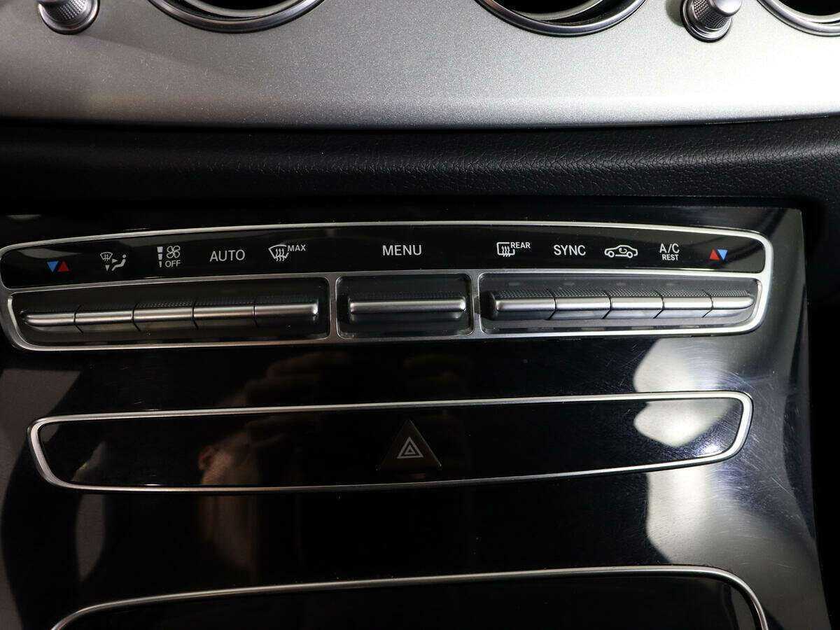 Mercedes-Benz E-Класс 200 d, 2019 Фото №22