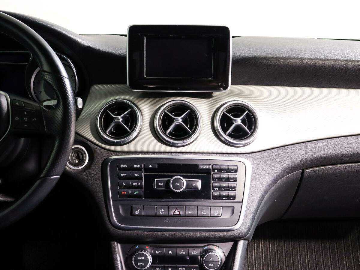 Mercedes-Benz CLA 250, 2014 Фото №13