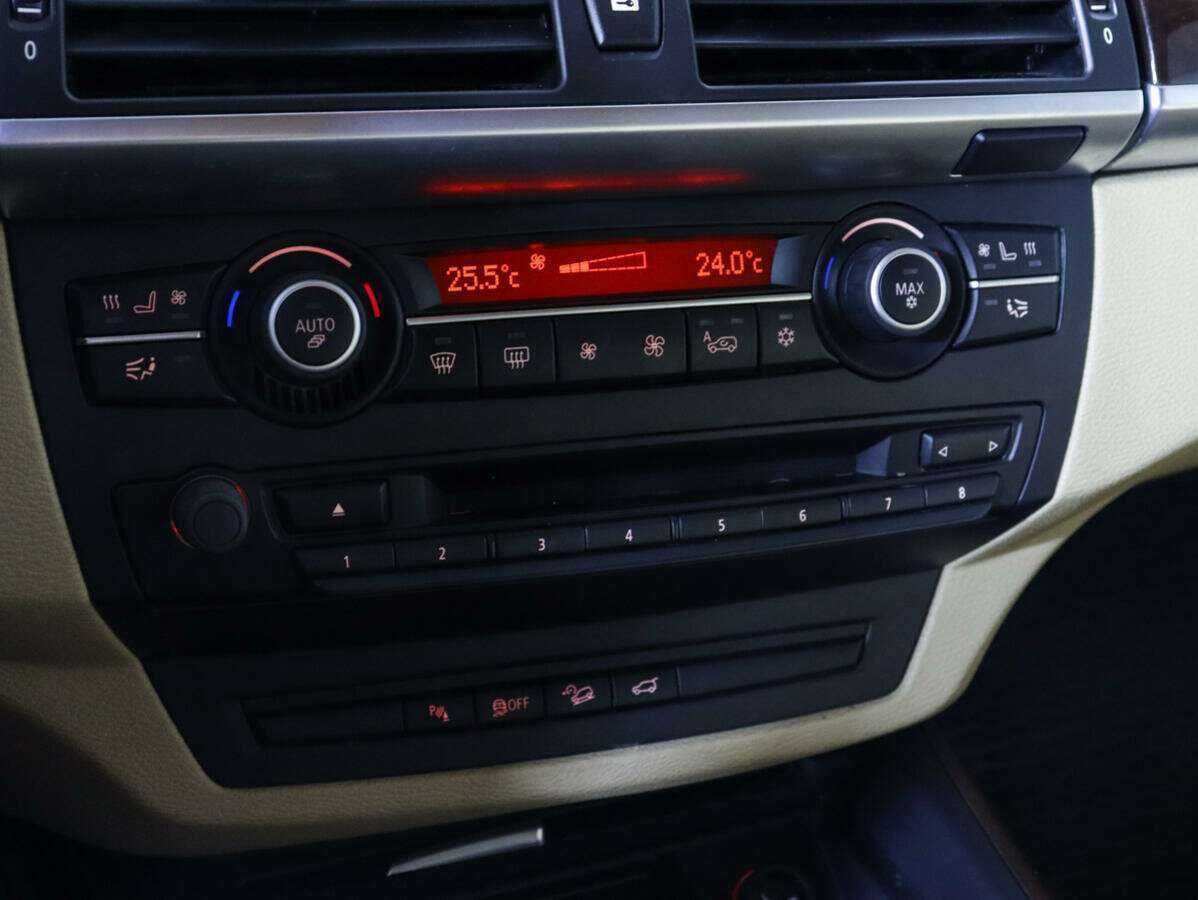 BMW X5 35i, 2013 Фото №20