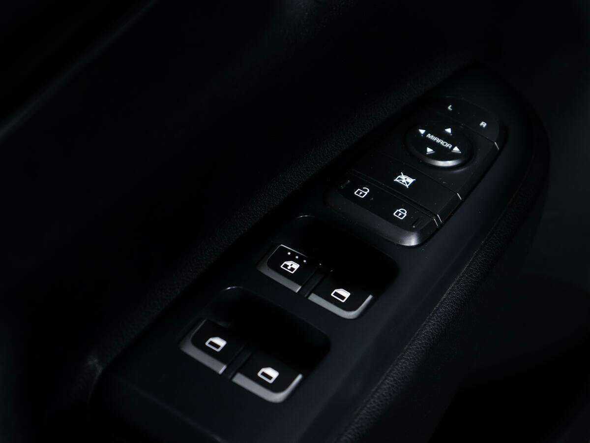 Kia Rio, 2018 Фото №16