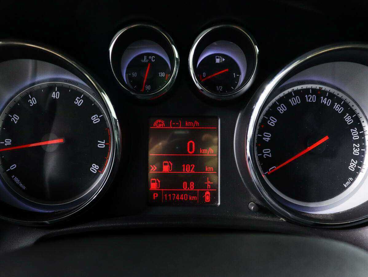 Opel Astra, 2012 - 117 438 км. | Фото №8