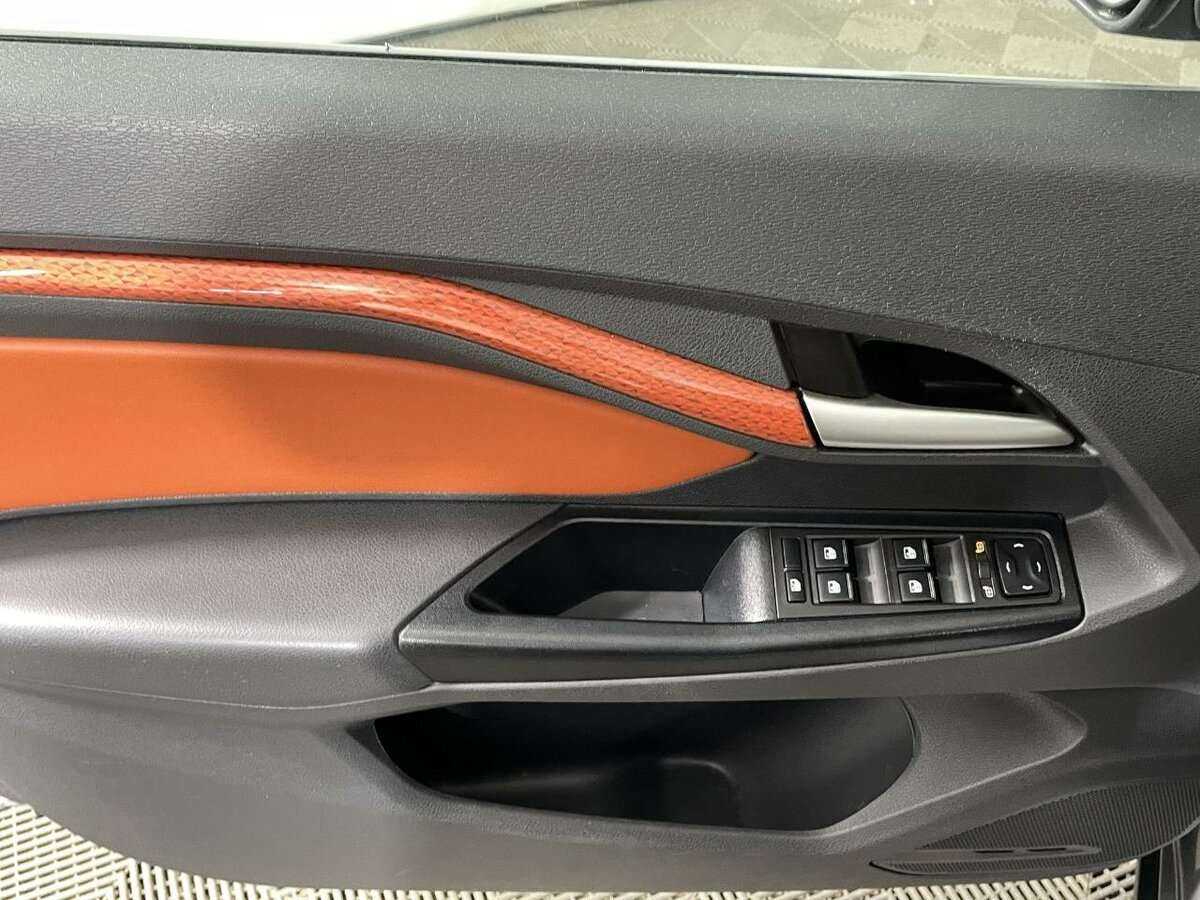 Lada (ВАЗ) Vesta SW Cross, 2019 - 75 250 км. | Фото №7