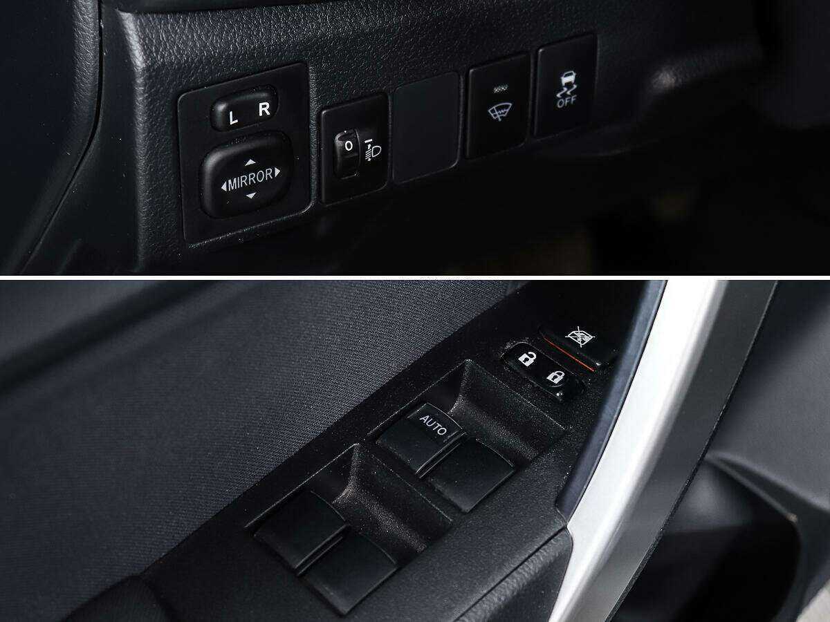 Toyota Corolla, 2013 Фото №15