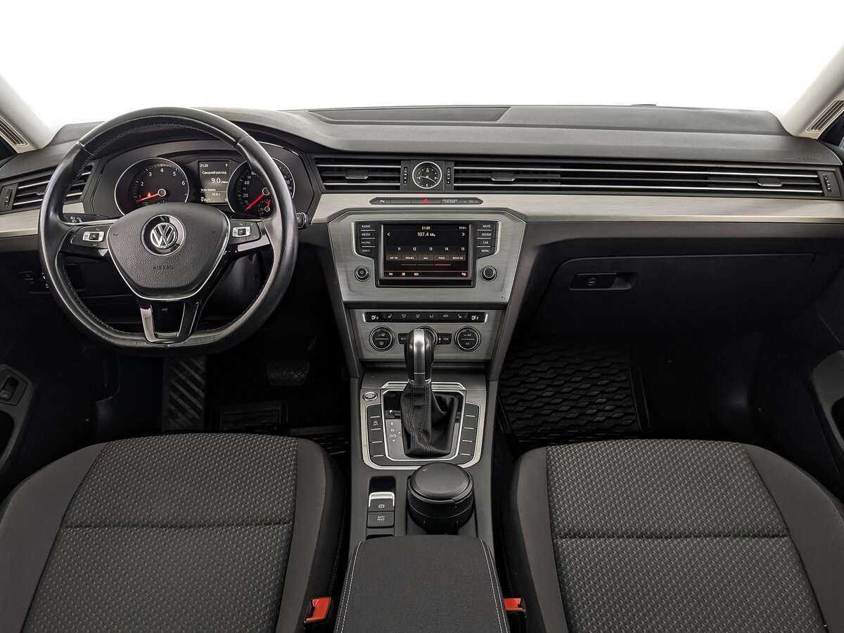 Volkswagen Passat, 2016 Фото №9