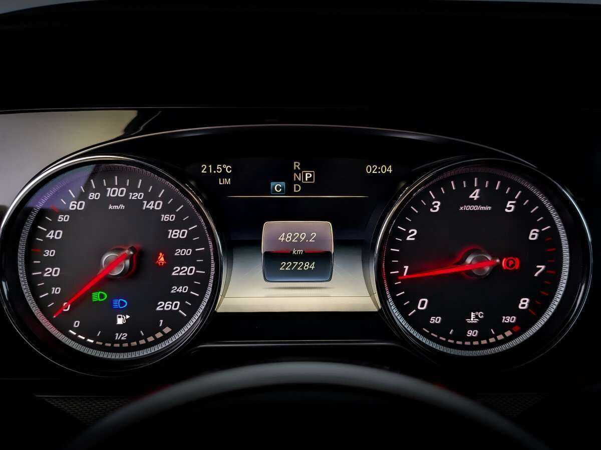 Mercedes-Benz E-Класс 200, 2018 Фото №11