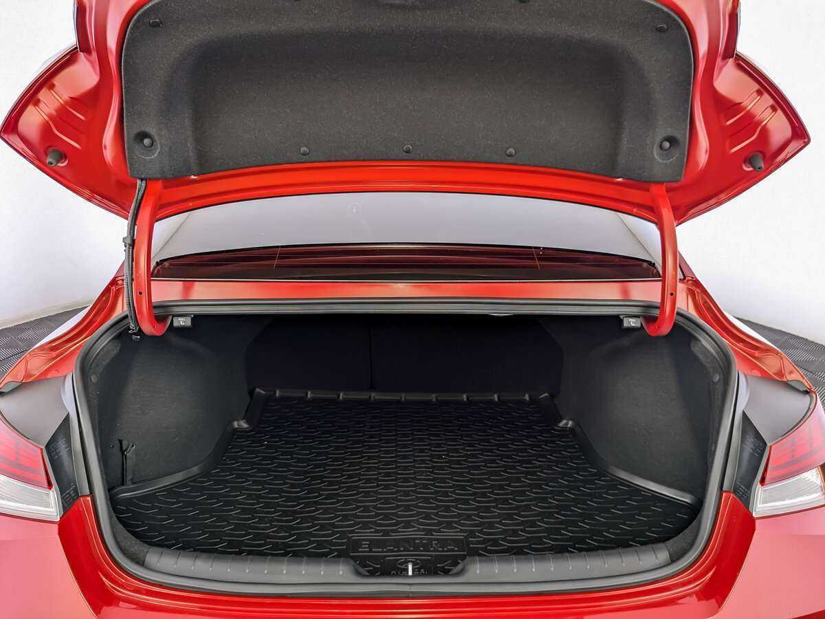 Hyundai Elantra, 2022 Фото №10