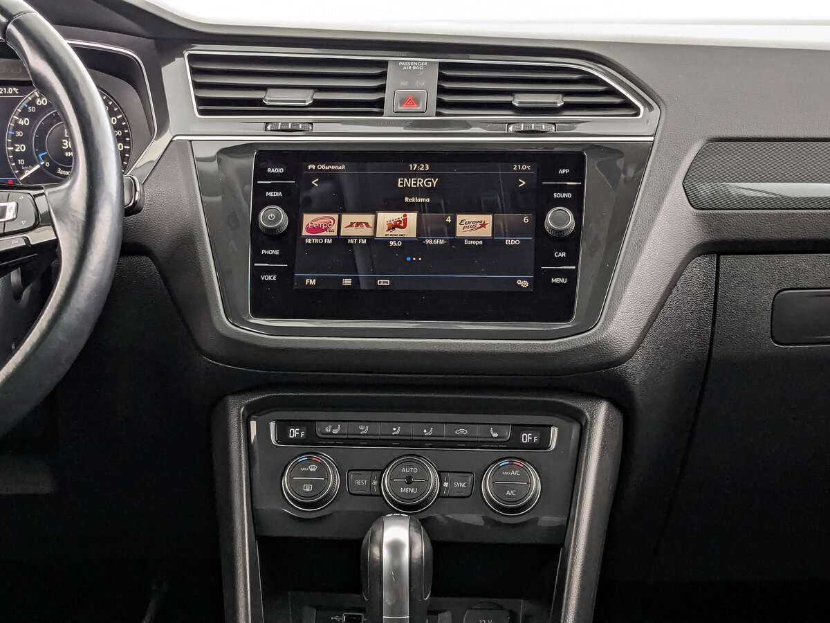 Volkswagen Tiguan, 2018 Фото №13