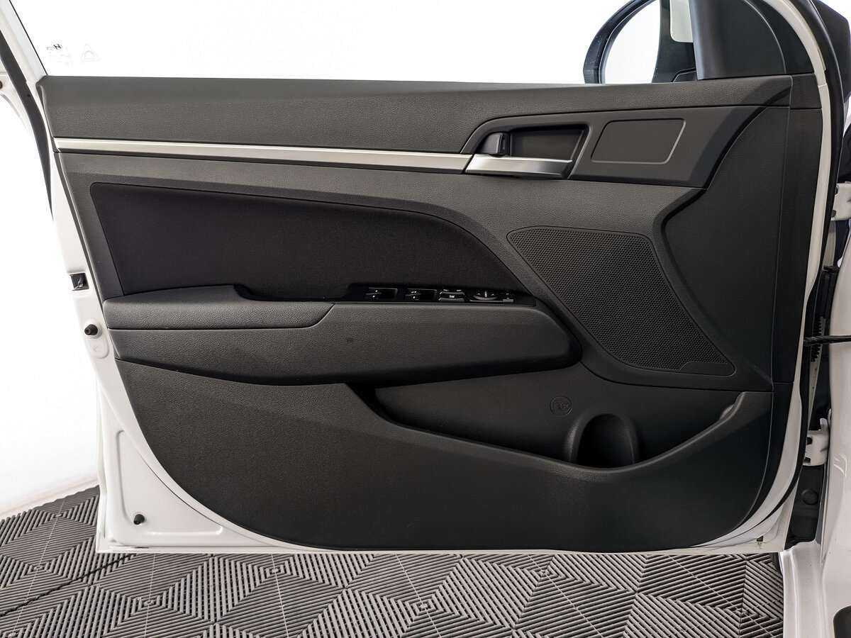 Hyundai Elantra, 2020 Фото №19