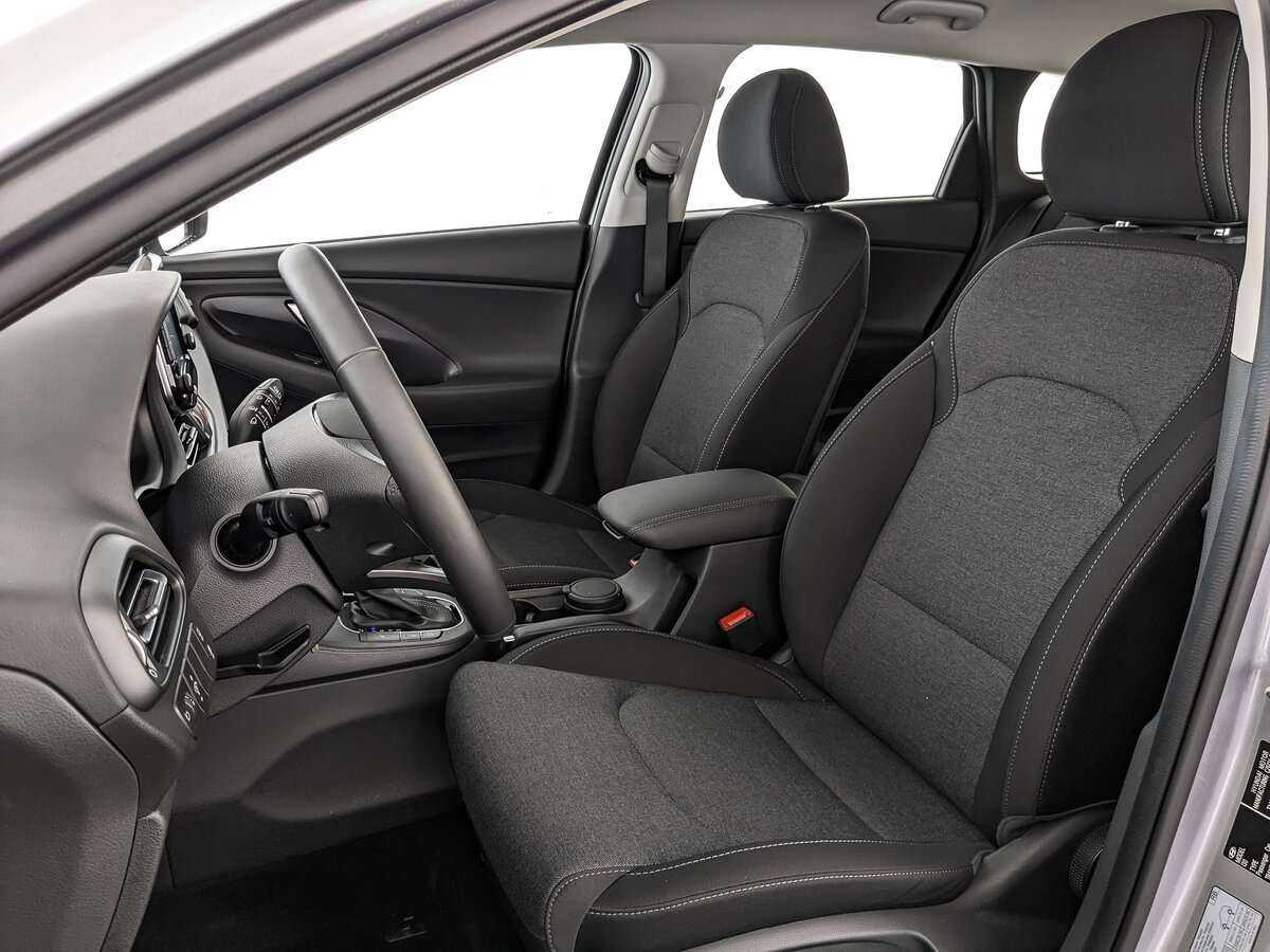 Hyundai i30, 2023 Фото №20