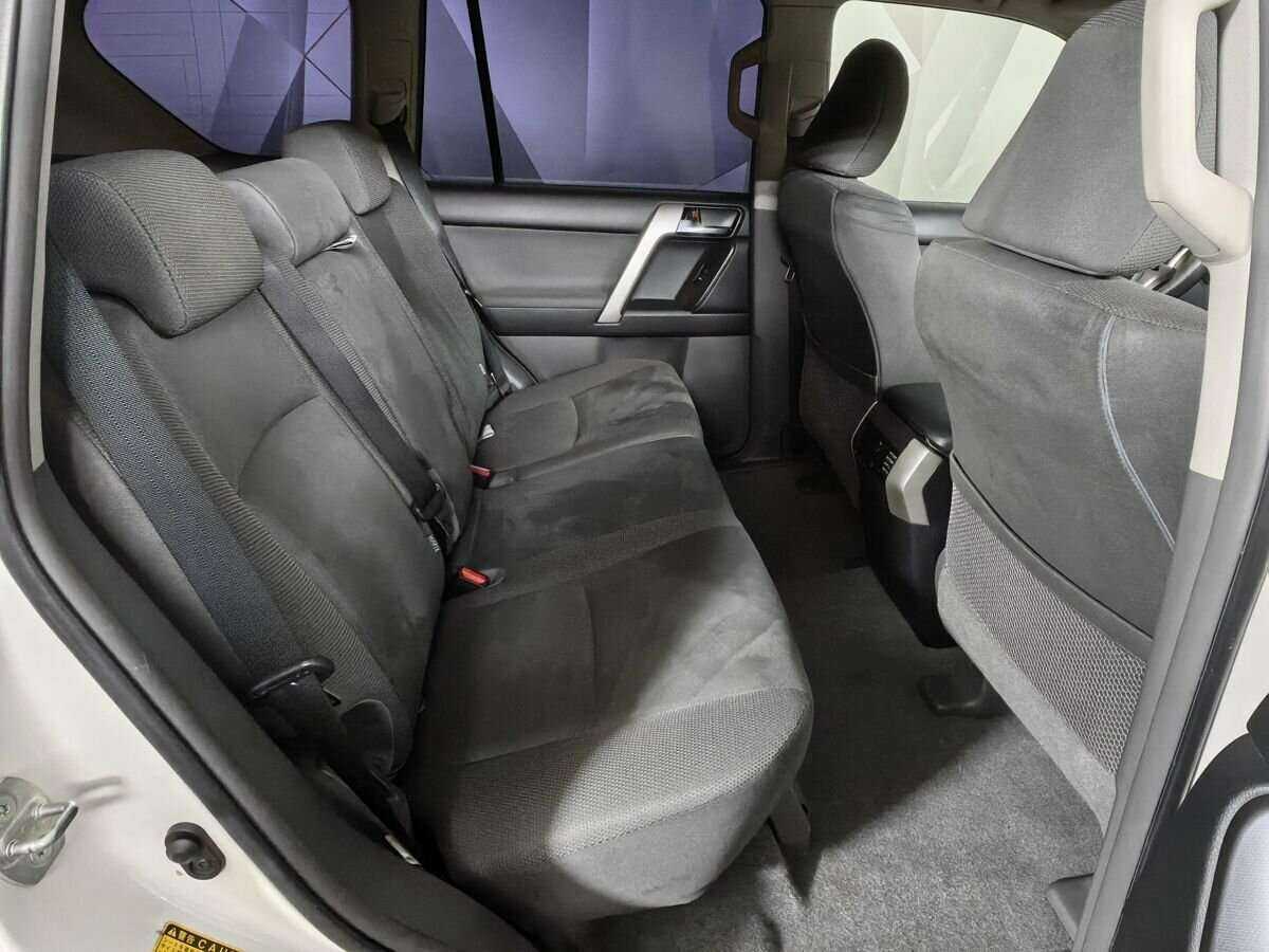 Toyota Land Cruiser Prado, 2012 Фото №12