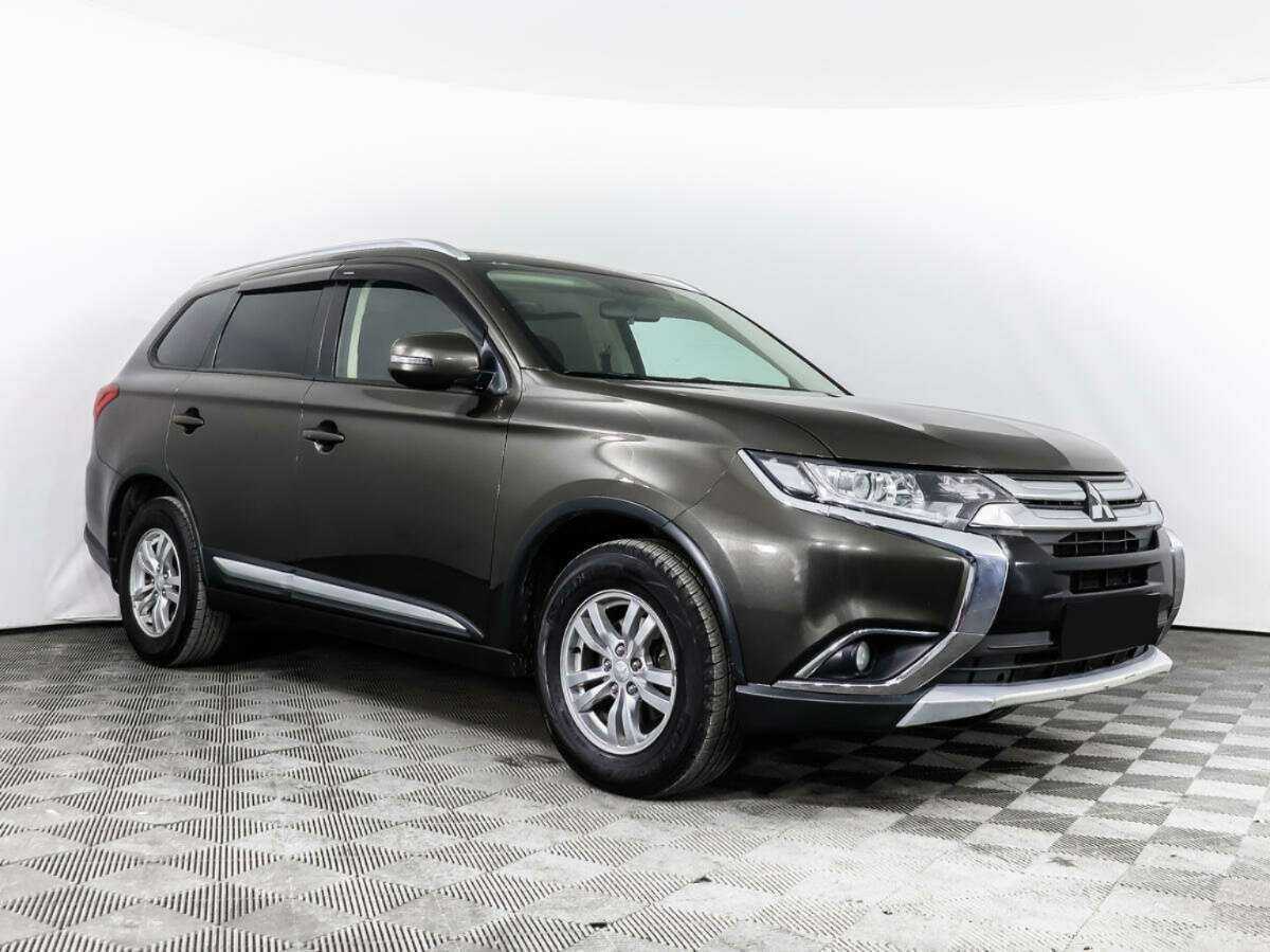 Mitsubishi Outlander, 2018 - 202 715 км. | Фото №3