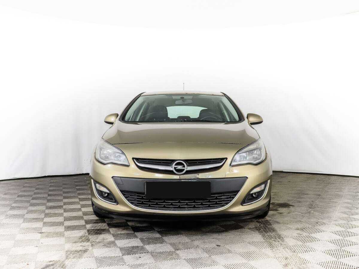 Opel Astra, 2013 - 288 491 км. | Фото №2