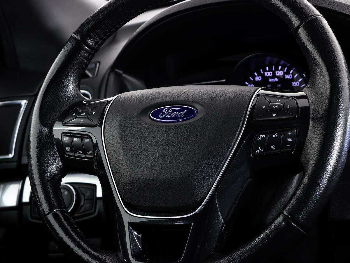 Ford Explorer, 2017 Фото №14