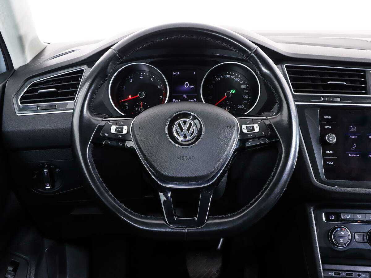 Volkswagen Tiguan L, 2020 Фото №12
