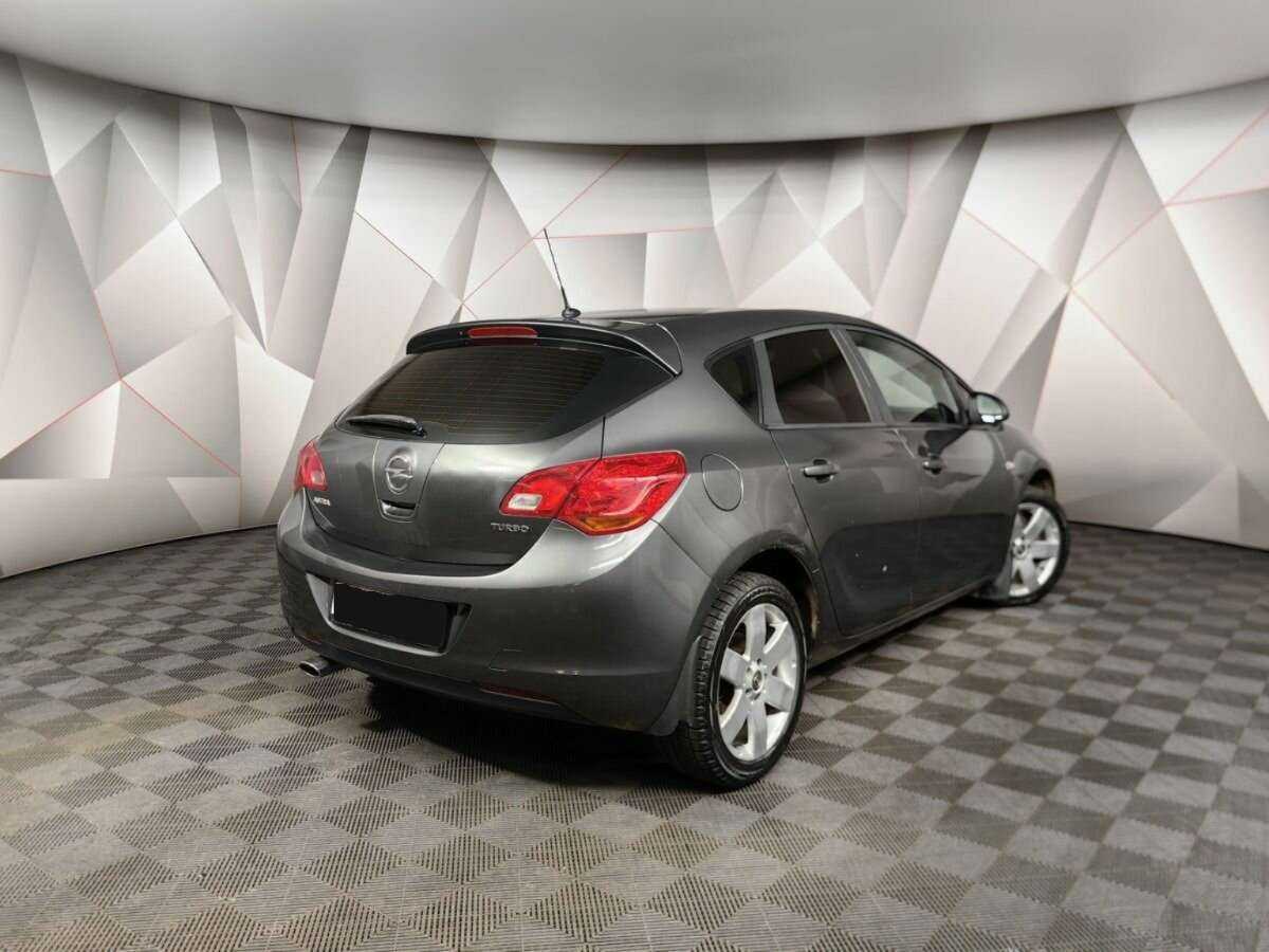 Opel Astra, 2012 - 156 000 км. | Фото №2