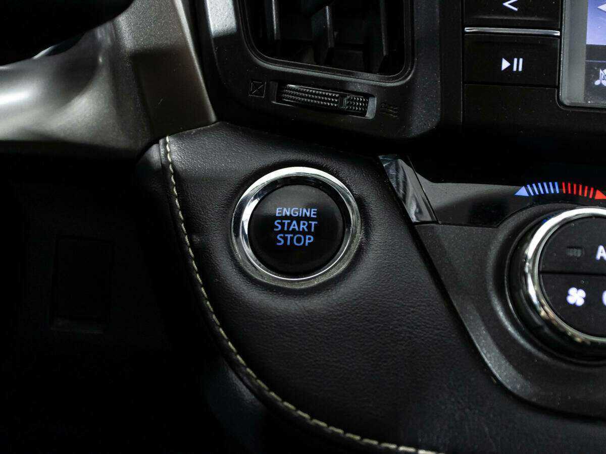 Toyota RAV4, 2017 Фото №21