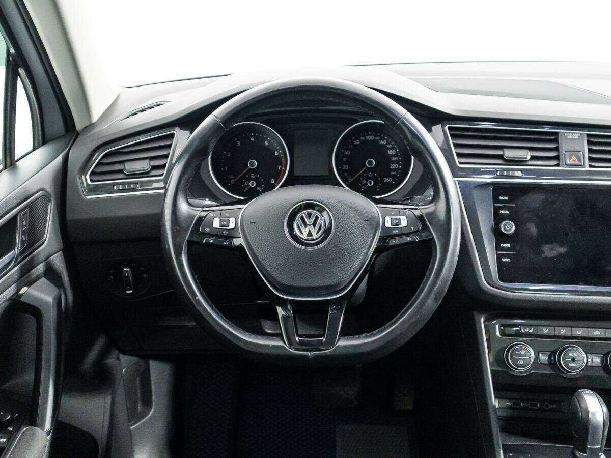 Volkswagen Tiguan L, 2019 Фото №17