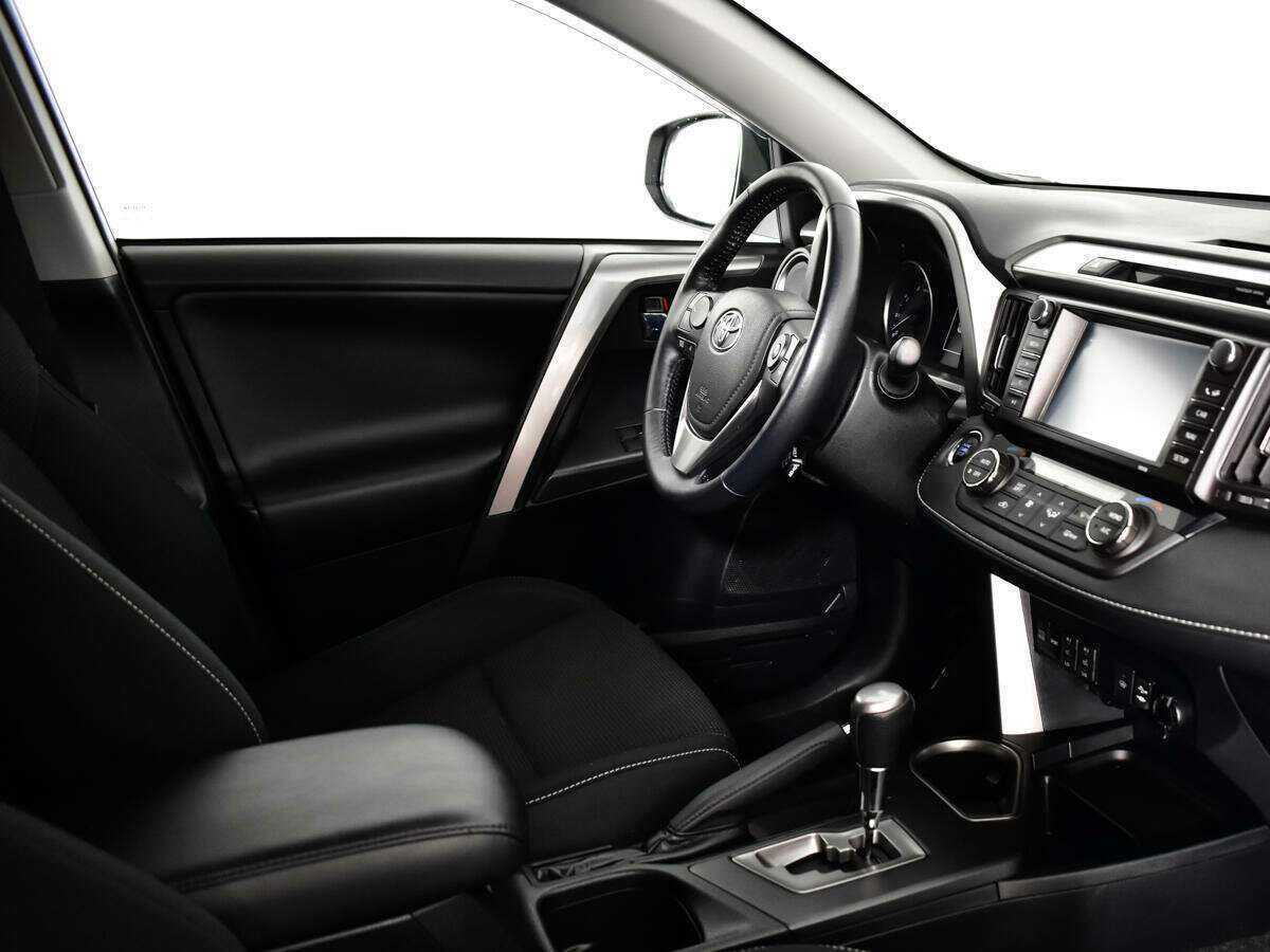 Toyota RAV4, 2018 Фото №11