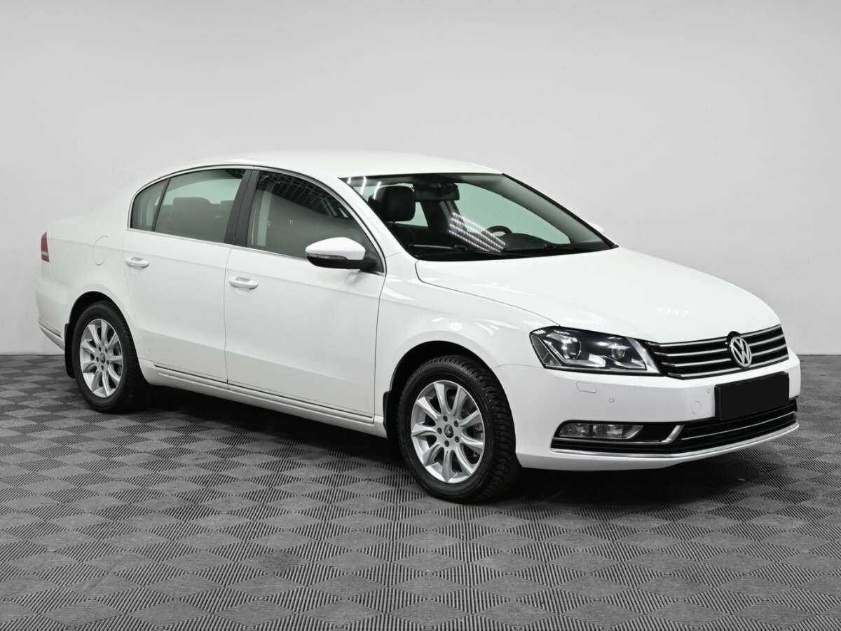 Volkswagen Passat, 2013 - 131 000 км. | Фото №3