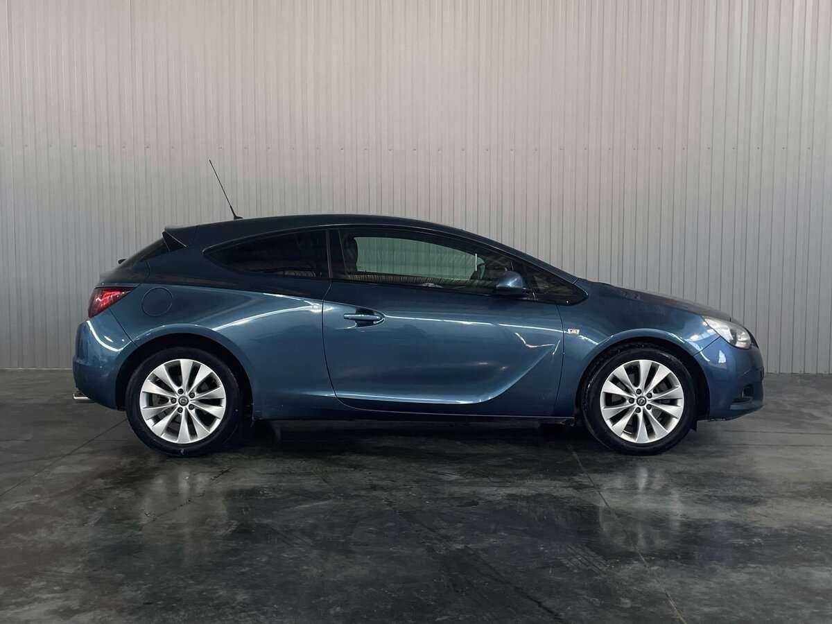 Opel Astra GTC, 2014 - 148 770 км. | Фото №4
