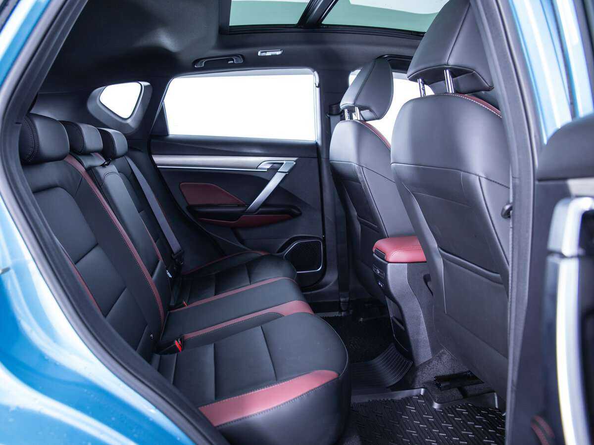 Geely Coolray, 2023 Фото №9