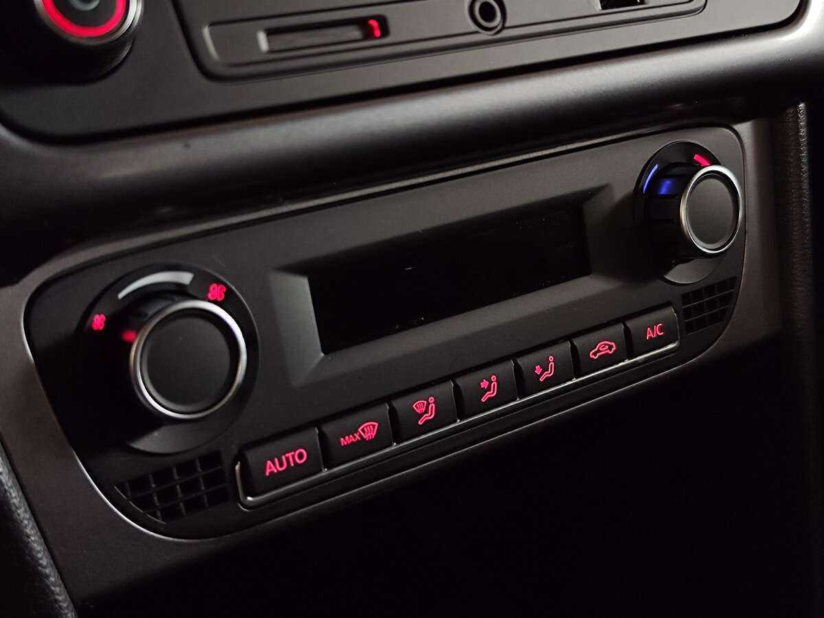 Volkswagen Polo, 2018 Фото №15