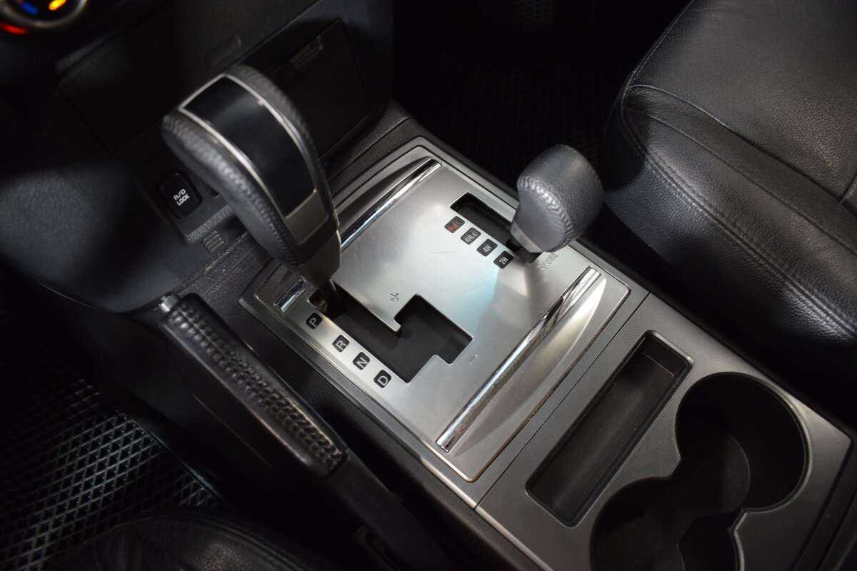 Mitsubishi Pajero, 2014 Фото №21