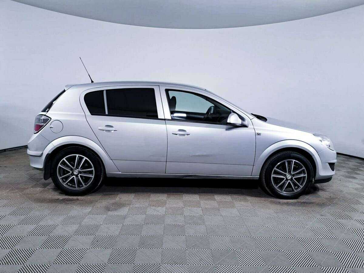 Opel Astra, 2013 - 185 500 км. | Фото №4