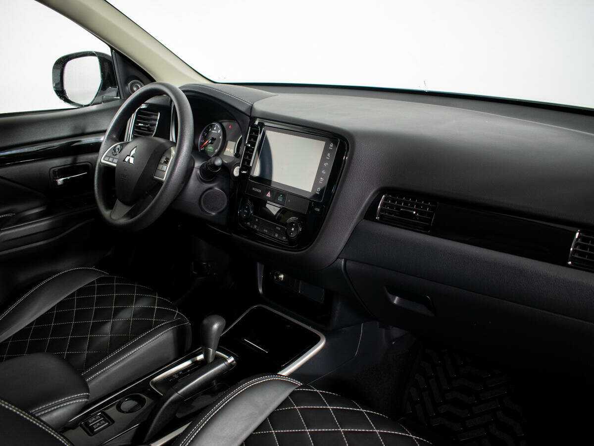 Mitsubishi Outlander, 2022 - 44 582 км. | Фото №8