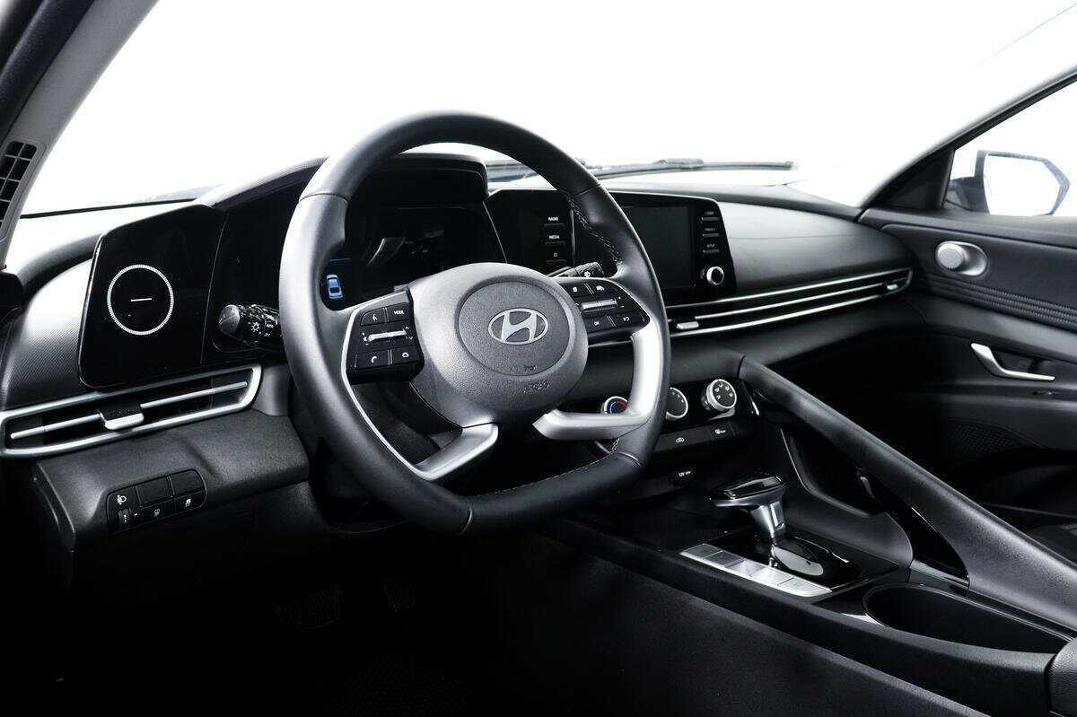 Hyundai Elantra, 2023 Фото №13