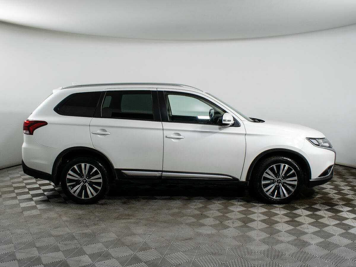 Mitsubishi Outlander, 2020 - 97 562 км. | Фото №4