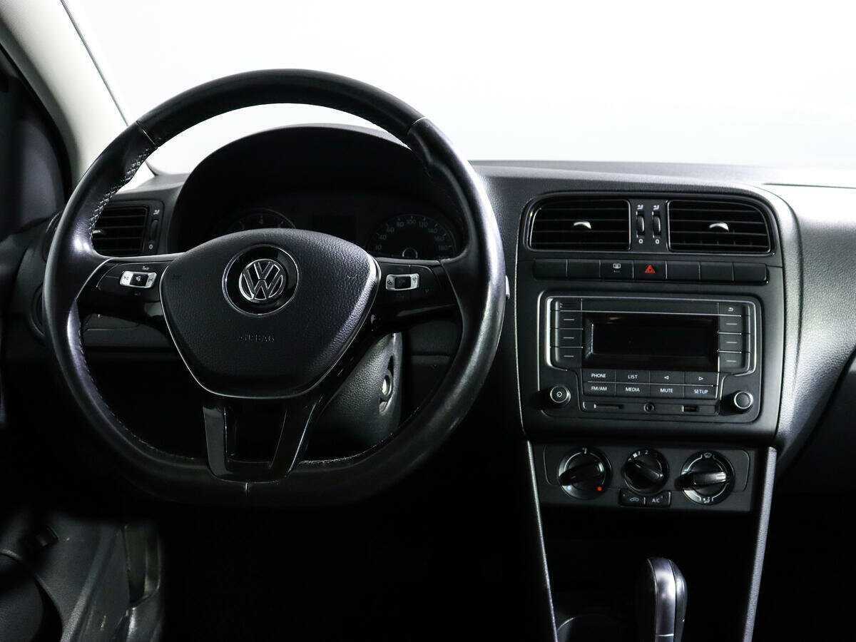 Volkswagen Polo, 2018 Фото №10