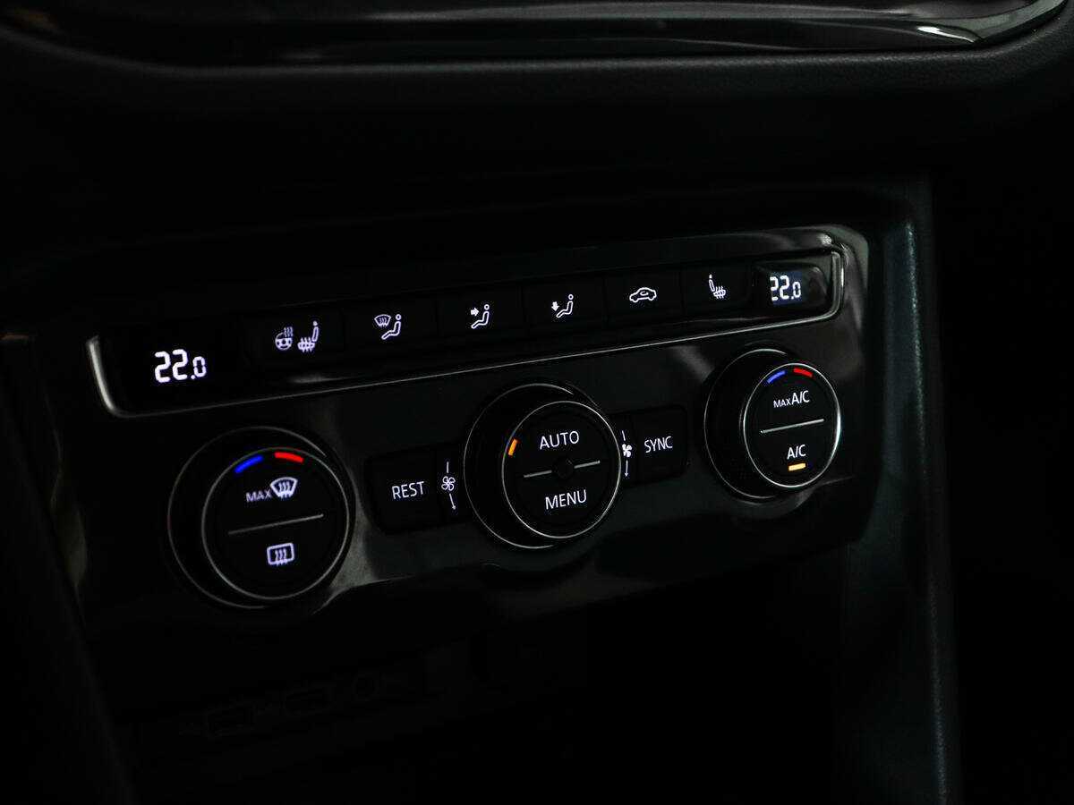 Volkswagen Tiguan, 2019 Фото №17