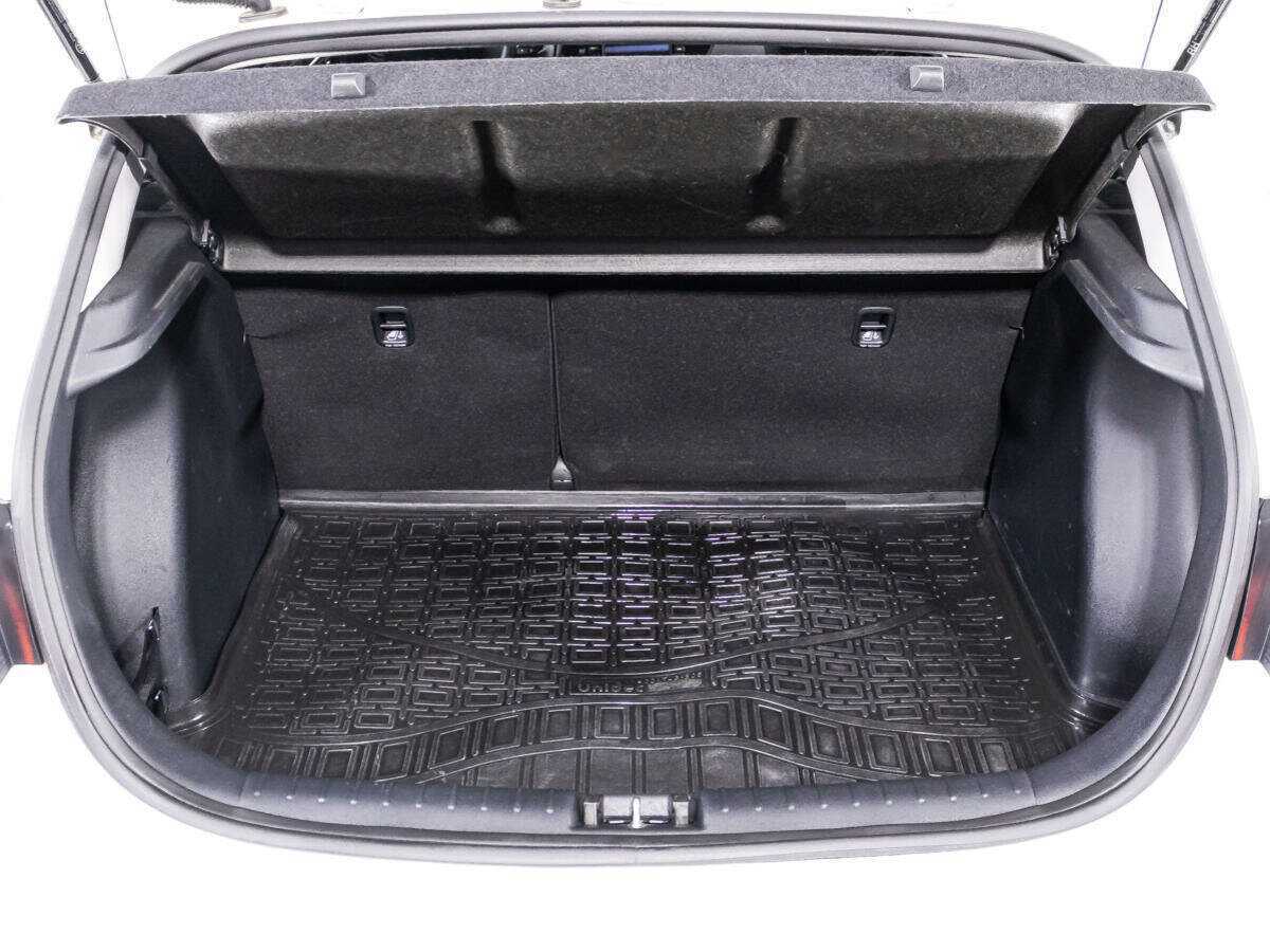 Kia Rio X-Line, 2020 Фото №15