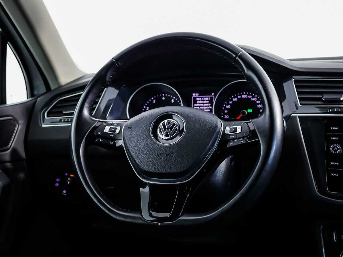 Volkswagen Tiguan, 2019 Фото №10
