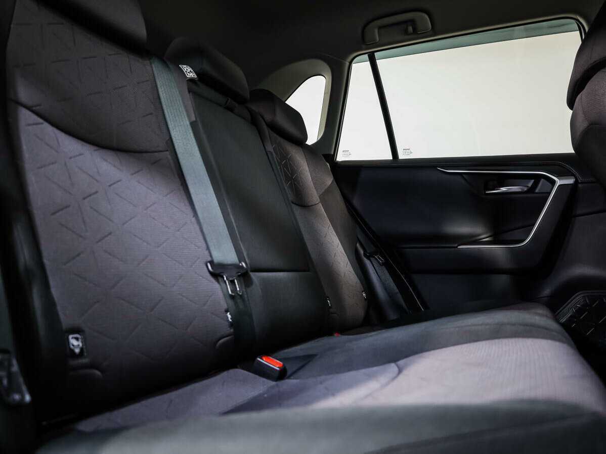 Toyota RAV4, 2020 Фото №9