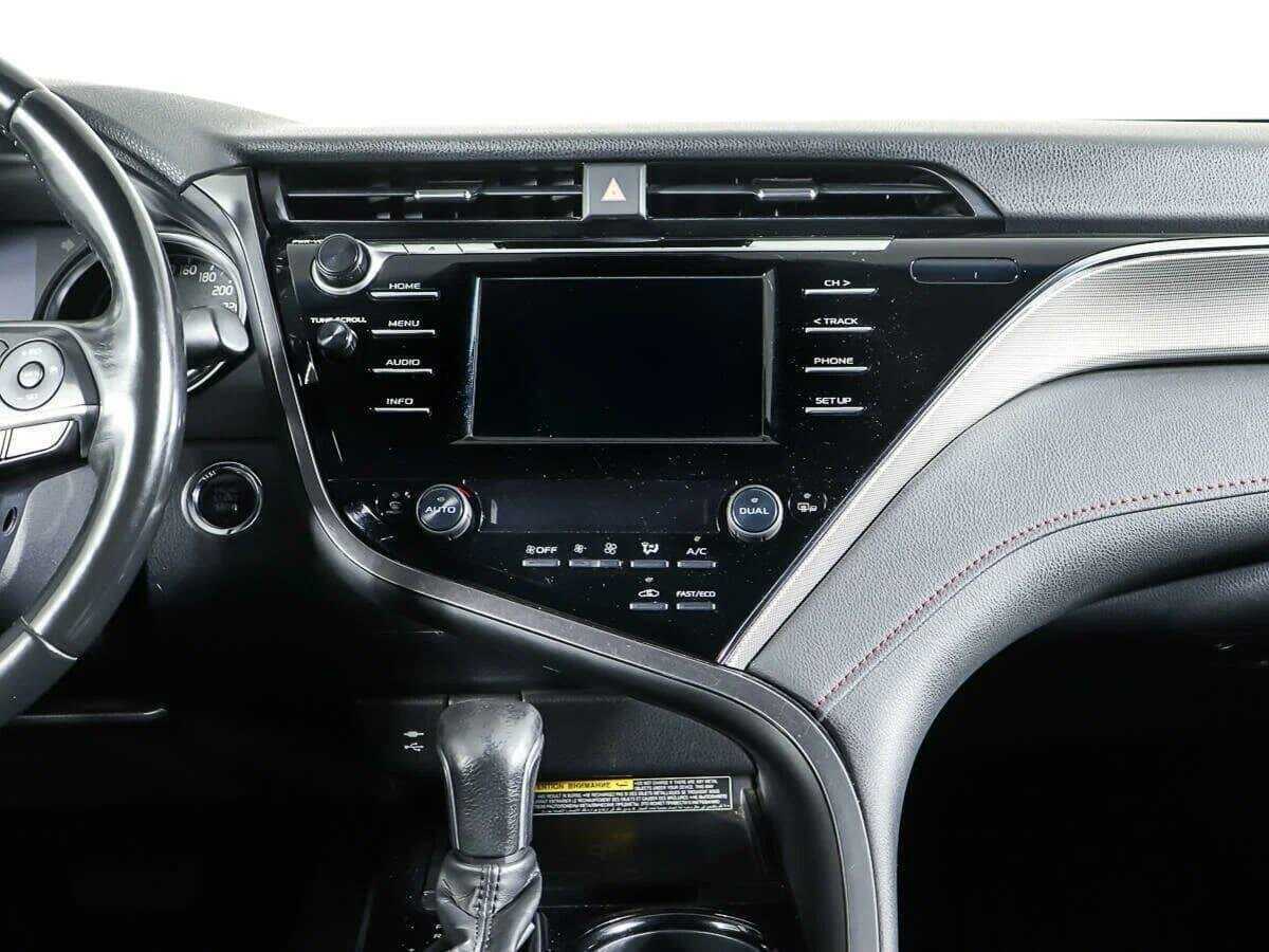 Toyota Camry, 2020 Фото №12