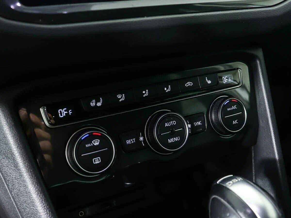 Volkswagen Tiguan, 2017 Фото №17