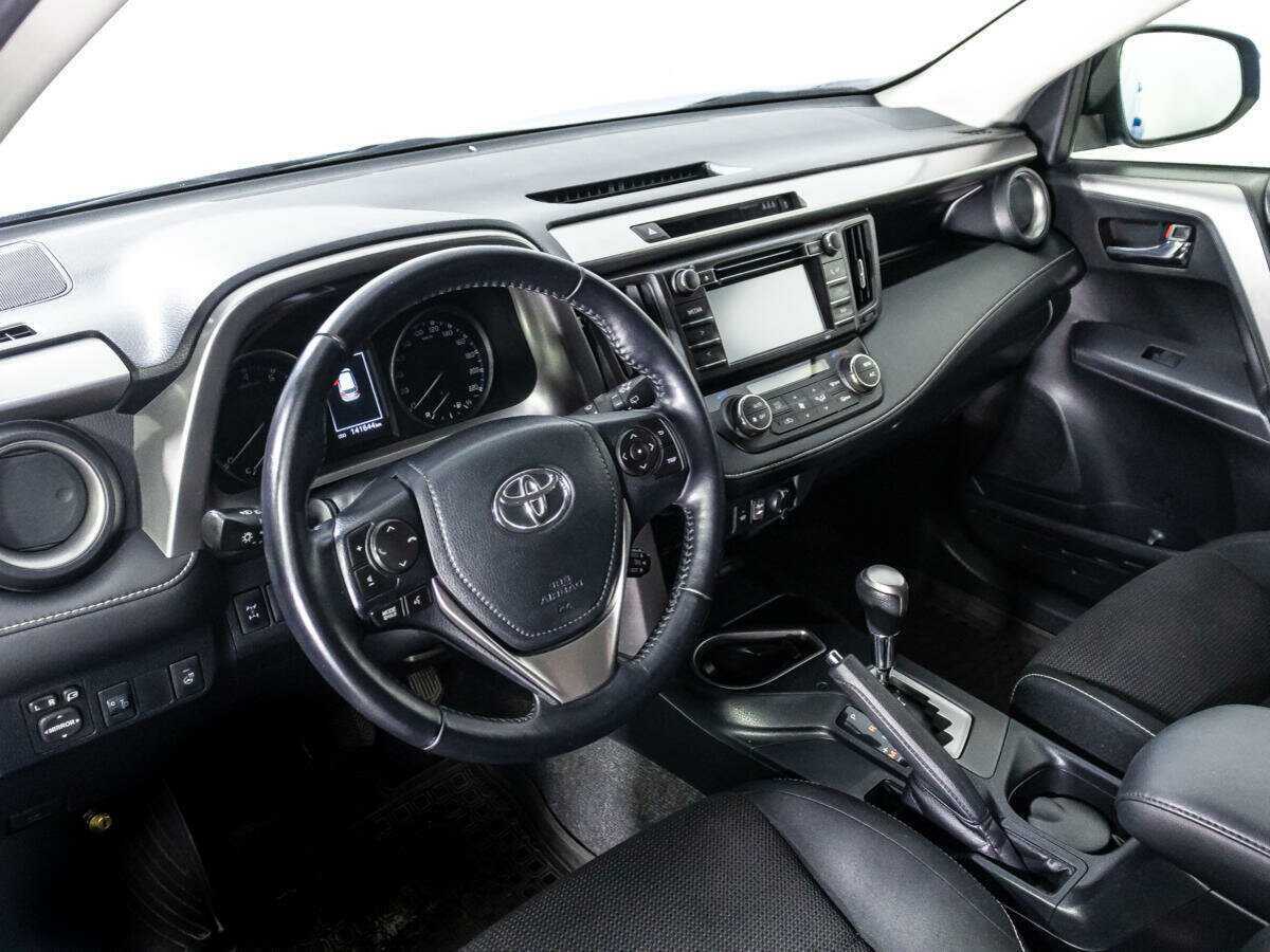 Toyota RAV4, 2016 Фото №11